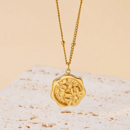 Stillness Still Locket Chain - Golden