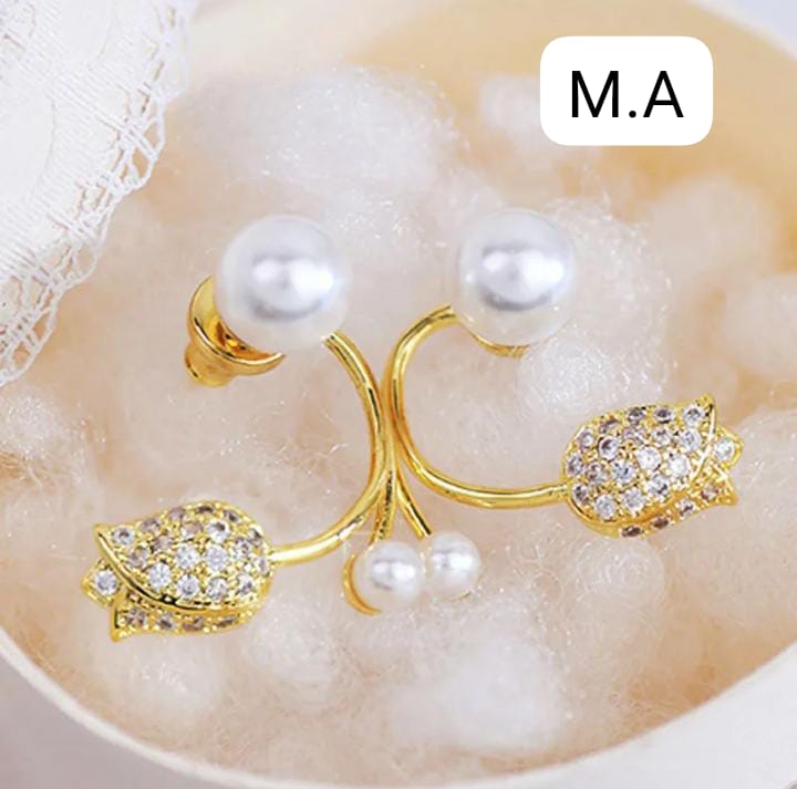 Tulip Ear Cuff